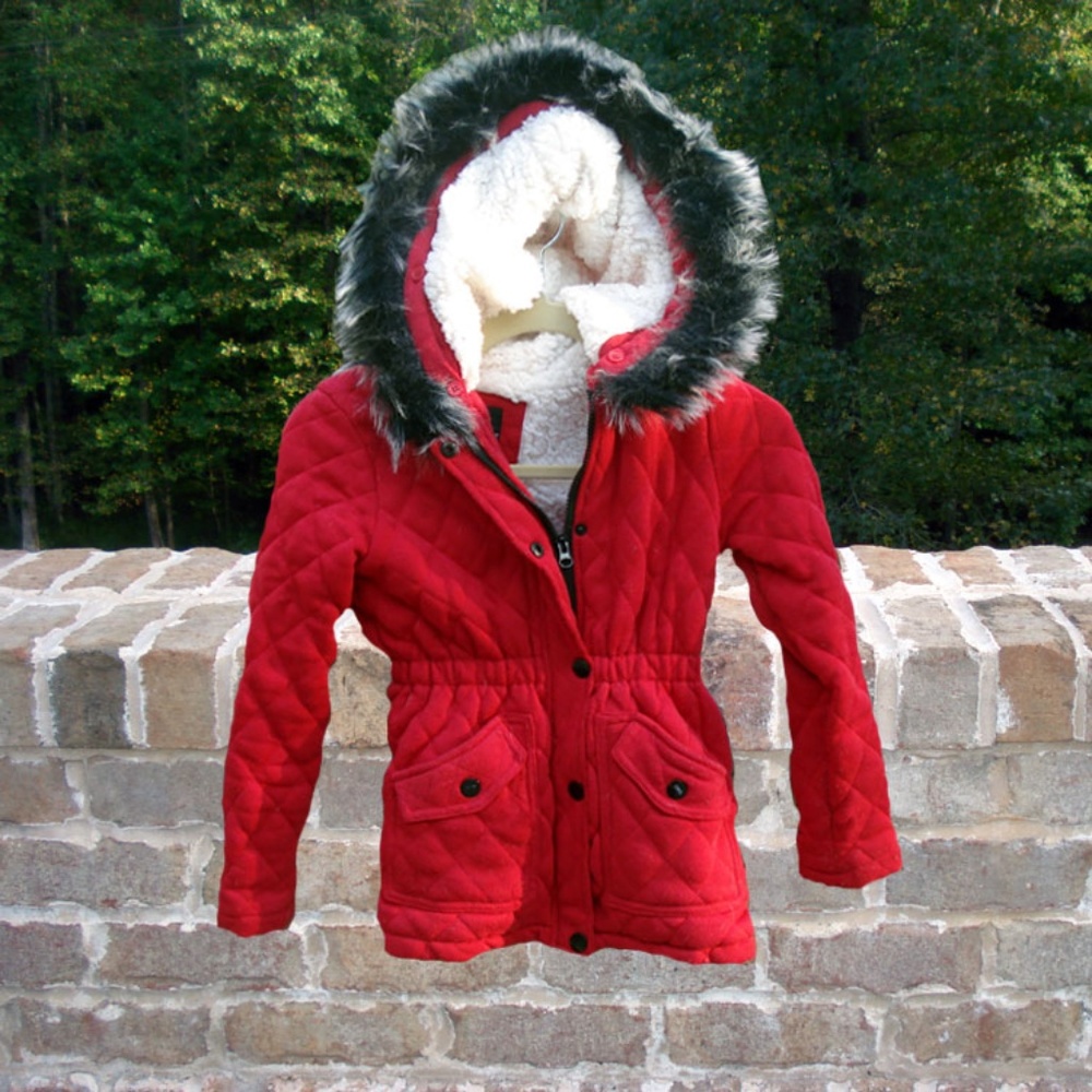 Me Jane Diamond Quilted Jacket  - Size Medium